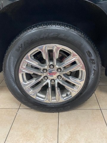 Used 2023 GMC Yukon XL SLT AWD/4WD image 34