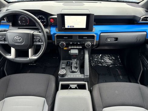 Used 2025 Toyota 4Runner TRD Off-Road image 18