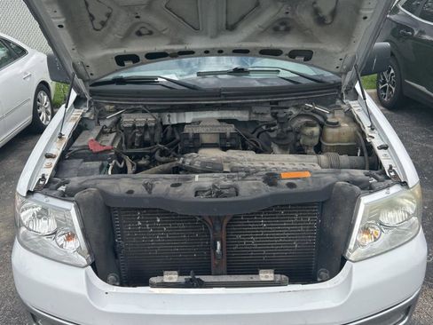 Used 2005 Ford F150 XLT RWD image 9