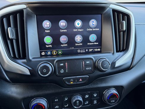 Used 2024 GMC Terrain Denali w/ Denali Premium Package image 34