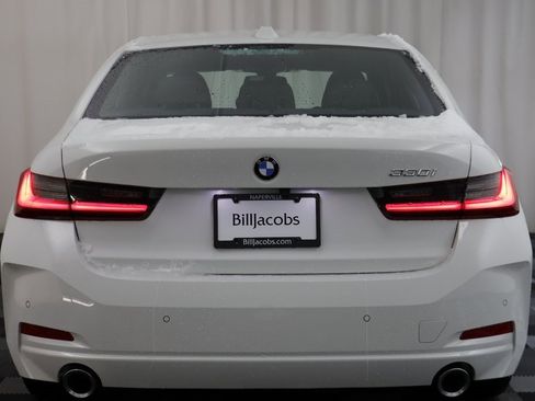 New 2026 BMW 330i Sedan w/ Convenience Package image 15
