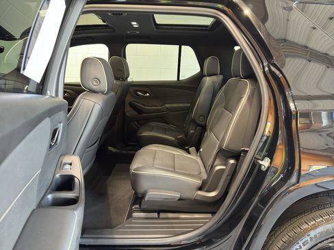 Used 2023 Chevrolet Traverse Premier w/ Redline Edition AWD/4WD image 12