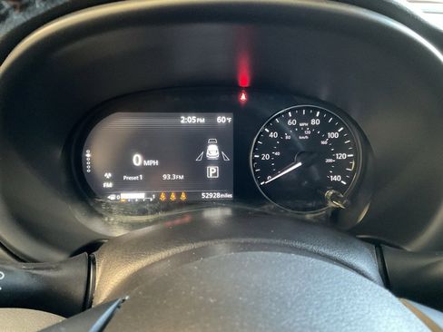 Used 2024 Nissan Kicks SR image 14