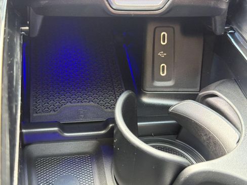 Used 2026 Mercedes-Benz GLC 300 image 25