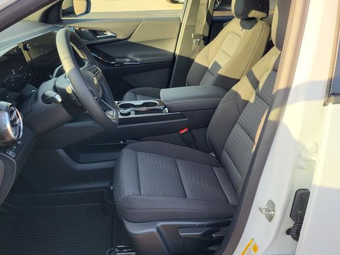 New 2026 Chevrolet Equinox LT image 15