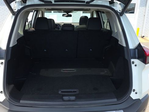 Used 2021 Nissan Rogue SL AWD/4WD image 9