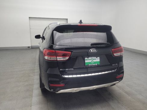 Used 2018 Kia Sorento SX image 6