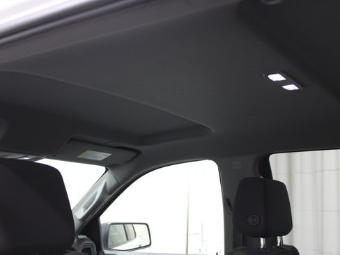 Used 2021 Chevrolet Silverado 1500 Custom Trail Boss w/ LPO, Dark Essentials Package image 19