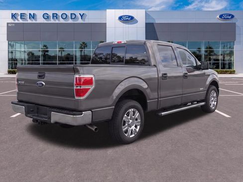 Used 2011 Ford F150 XLT w/ XLT Convenience Pkg RWD image 4