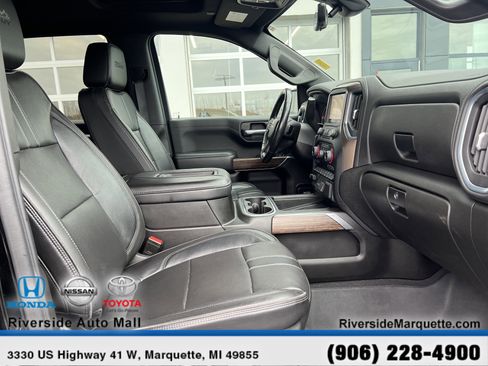 Used 2021 Chevrolet Silverado 1500 High Country image 27