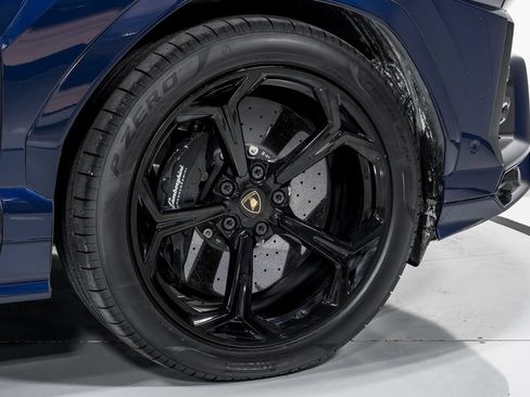 Used 2021 Lamborghini Urus AWD/4WD image 50