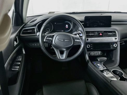 Used 2025 Genesis G70 2.5T RWD image 17