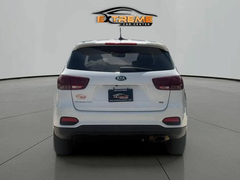 Used 2020 Kia Sorento LX FWD image 5
