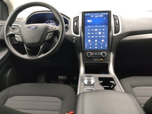 Used 2024 Ford Edge SE image 22