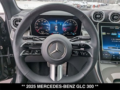 Certified 2025 Mercedes-Benz GLC 300 4MATIC image 17