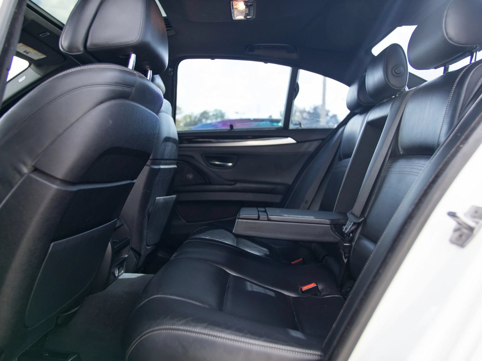 Used 2016 BMW 528i Sedan RWD image 25
