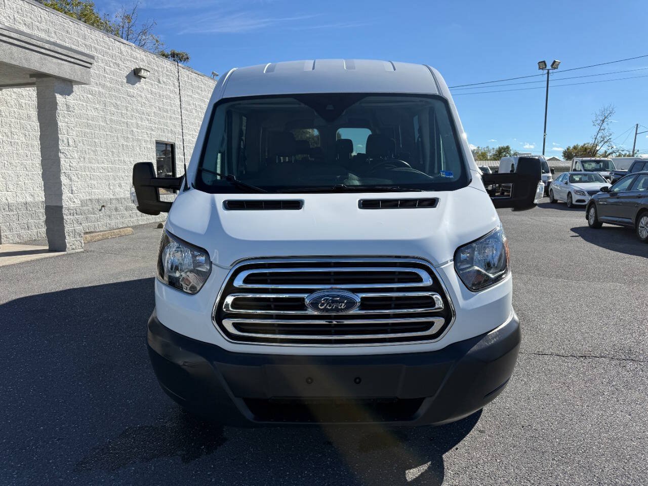 Used 2017 Ford Transit 350 XLT RWD image 38