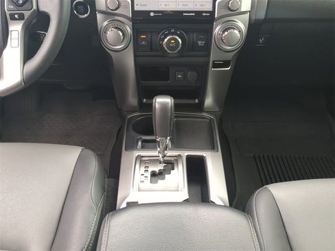 Used 2022 Toyota 4Runner SR5 Premium w/ Moonroof Package image 19