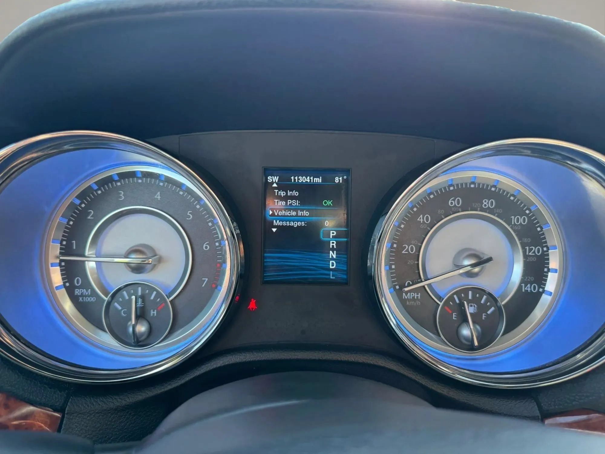 Used 2014 Chrysler 300 AWD w/ Driver Convenience Group image 17