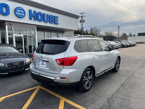 Used 2018 Nissan Pathfinder Platinum AWD/4WD image 10