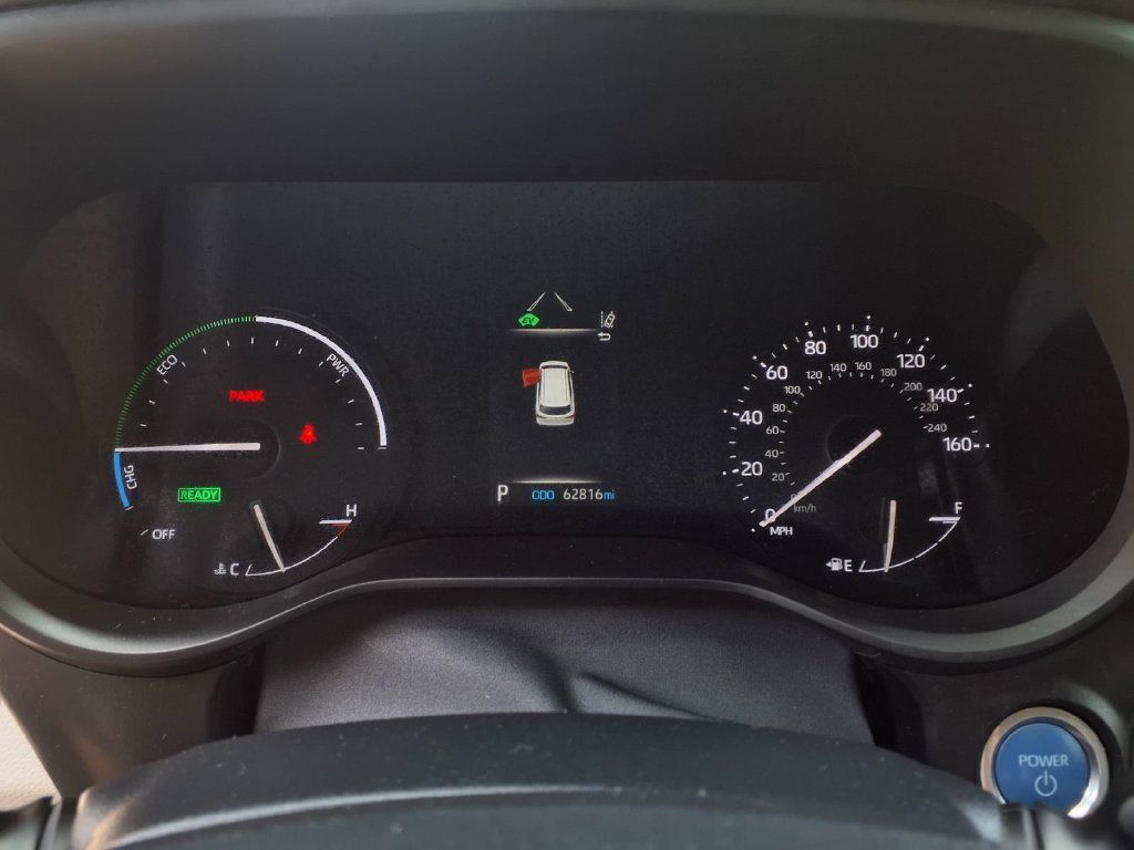 Certified 2024 Toyota Sienna XLE FWD image 15