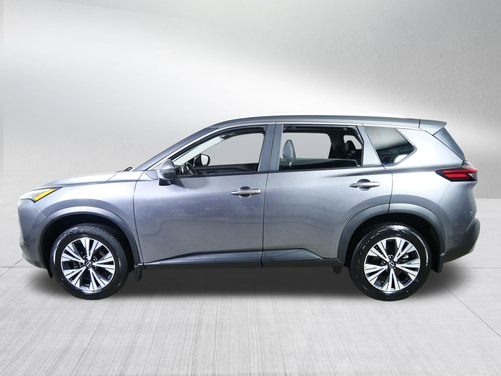 Used 2023 Nissan Rogue SV w/ SV Premium Package AWD/4WD image 4