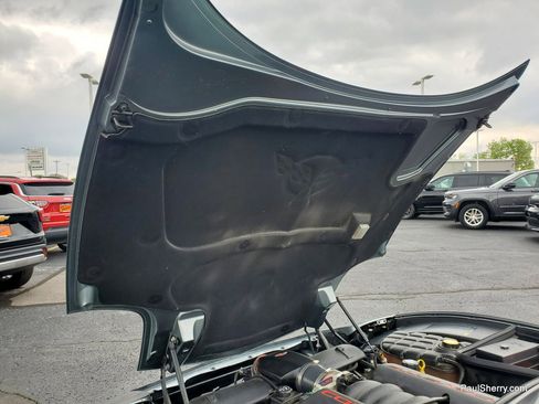 Used 2004 Chevrolet Corvette Coupe RWD image 24