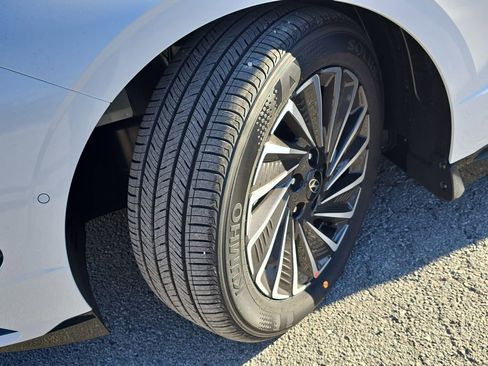 New 2026 Hyundai Sonata Limited image 32