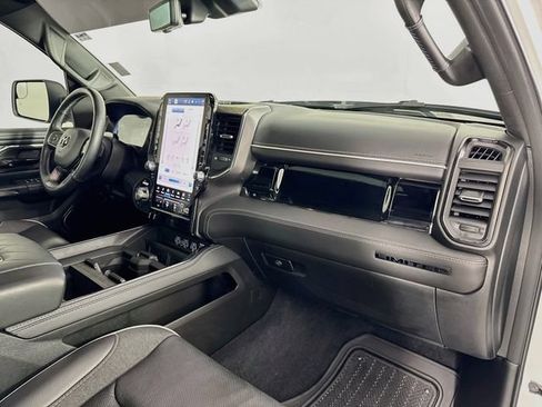 Used 2025 RAM 1500 Limited AWD/4WD image 36