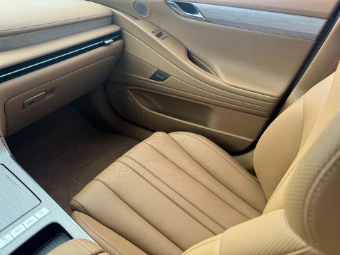 Certified 2025 Genesis G80 2.5T Advanced image 13