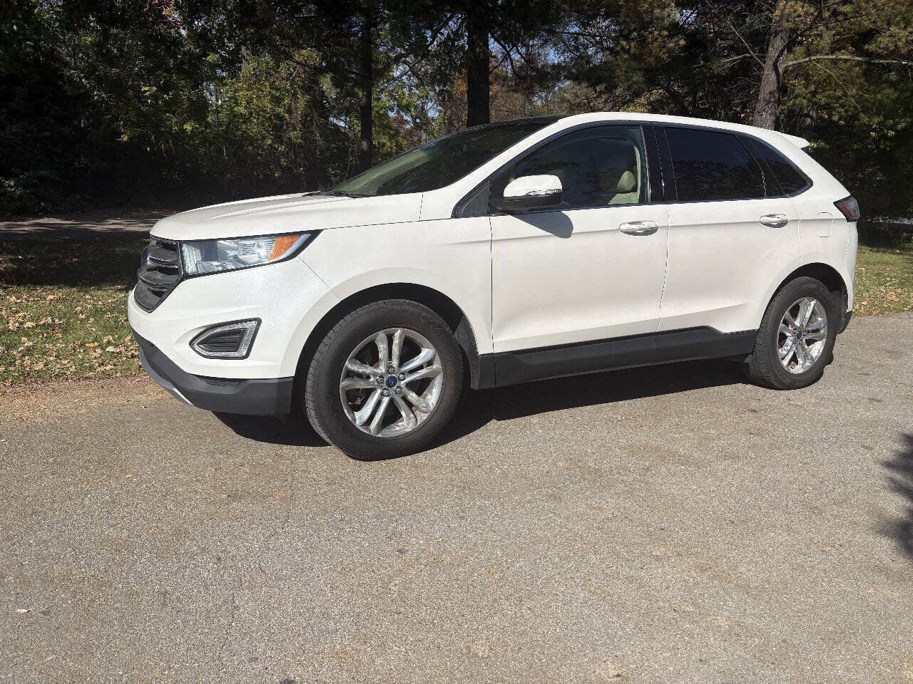 Used 2015 Ford Edge SEL w/ Equipment Group 201A AWD/4WD image 4