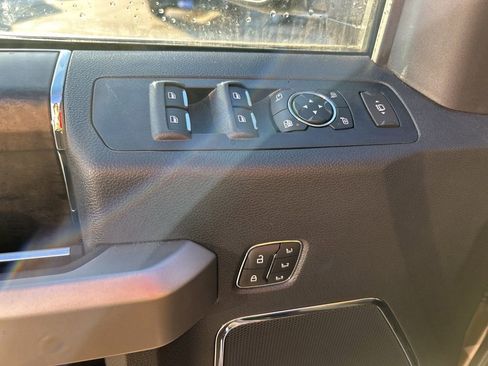 Used 2022 Ford F250 Lariat w/ Lariat Ultimate Package image 15