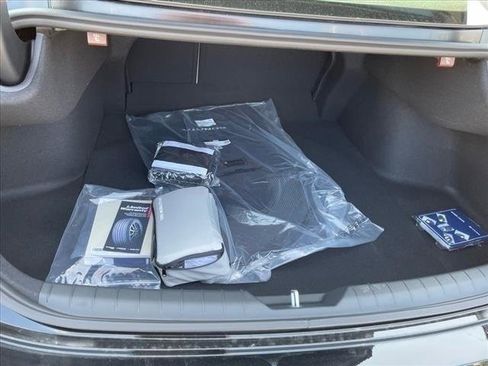 Used 2024 Hyundai Sonata Limited image 23