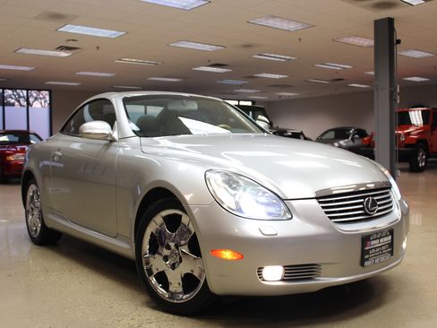 Used 2002 Lexus SC 430 Convertible image 16