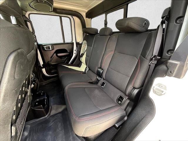 Used 2021 Jeep Gladiator Rubicon w/ Trailer Tow Package AWD/4WD image 24