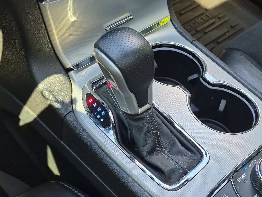 Used 2019 Jeep Grand Cherokee SRT AWD/4WD image 27