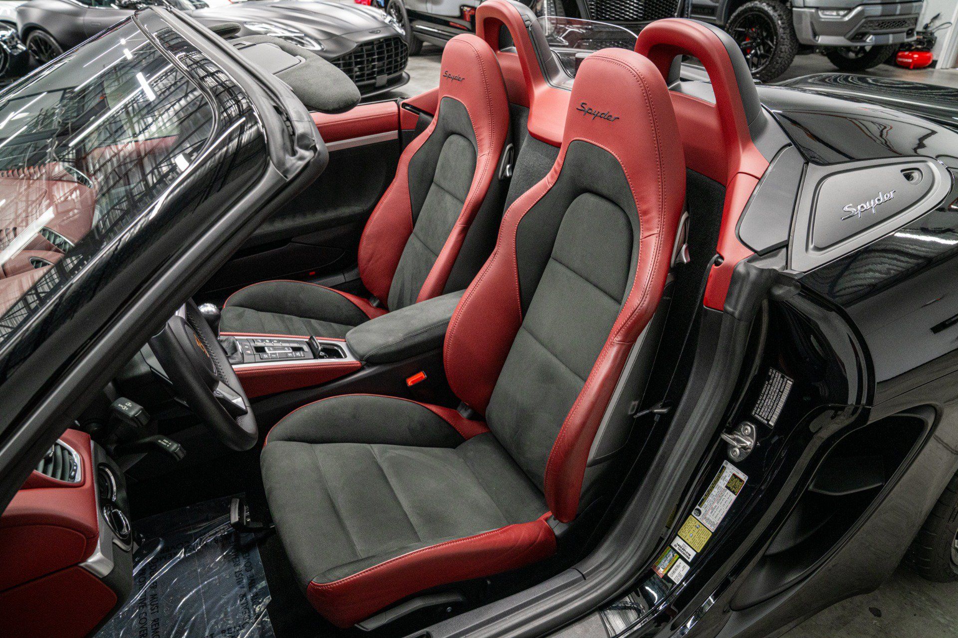 Used 2023 Porsche 718 Boxster Spyder RWD image 23