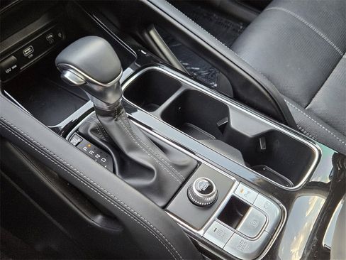 Used 2024 Kia Telluride SX image 9