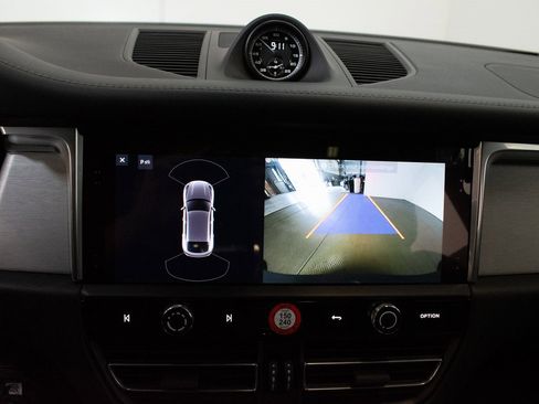 New 2025 Porsche Macan Turbo image 29