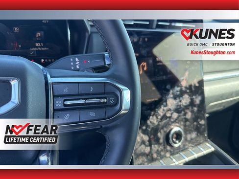 Used 2025 GMC Terrain Elevation image 25