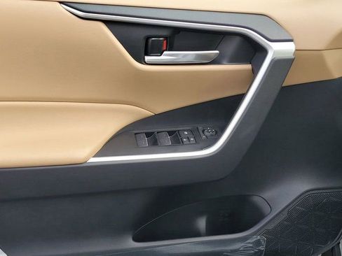 New 2025 Toyota RAV4 XLE image 20