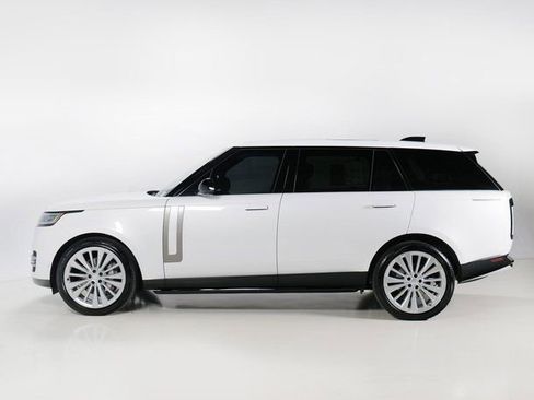 Used 2024 Land Rover Range Rover Long Wheelbase SE AWD/4WD image 6