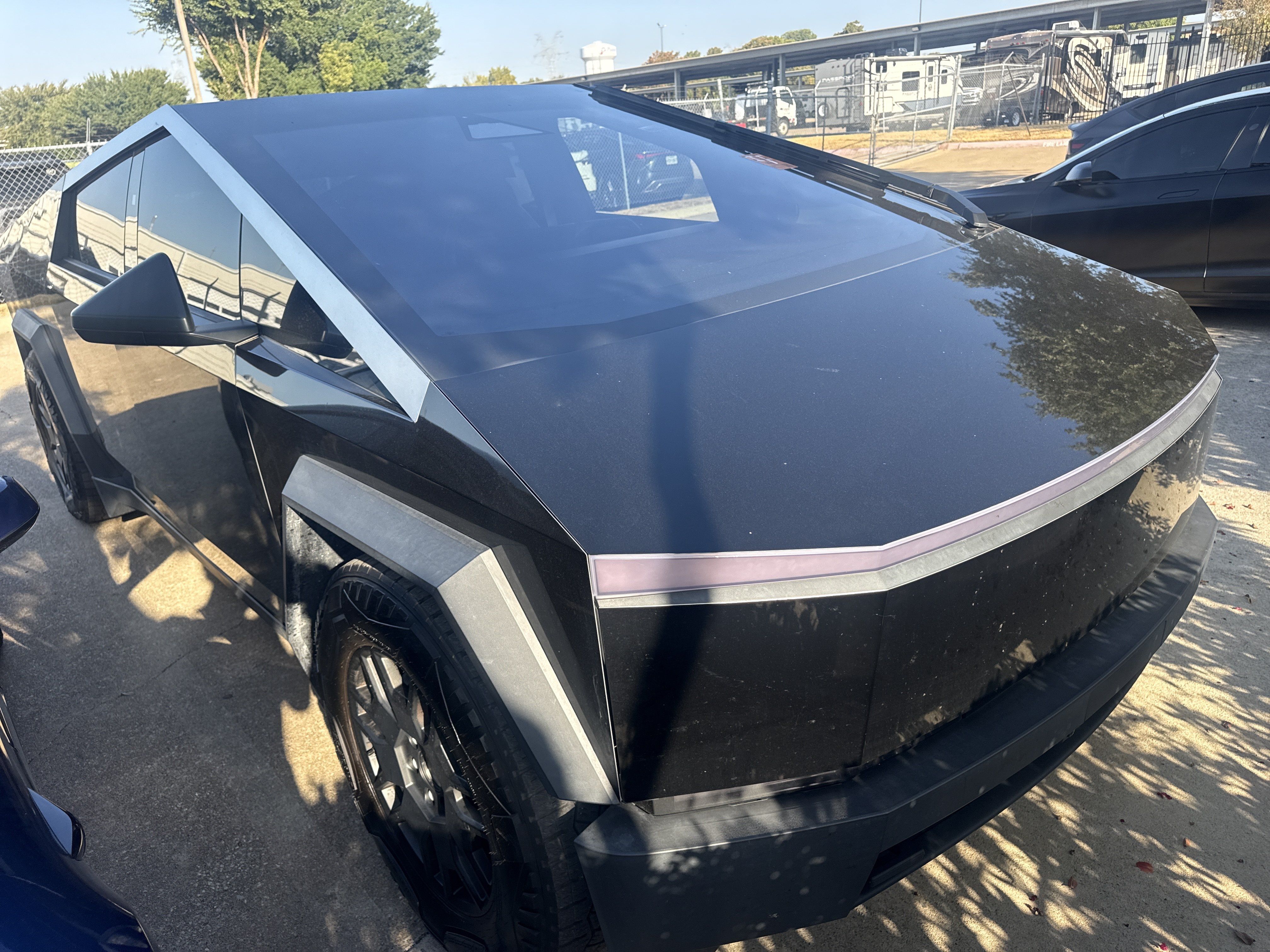 Used 2024 Tesla Cybertruck AWD Crew Cab image 5