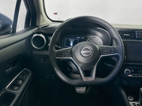 Used 2025 Nissan Versa SR w/ Trunk Package image 18