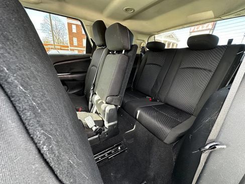 Used 2018 Dodge Journey SE w/ Popular Equipment Group image 9