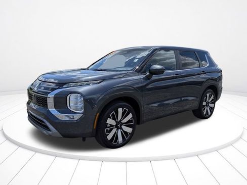 New 2026 Mitsubishi Outlander SE FWD image 7