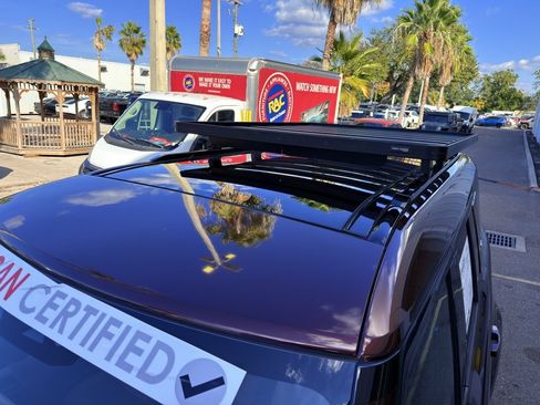 Used 2023 Land Rover Defender 130 SE image 11