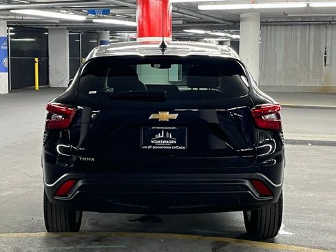 Used 2024 Chevrolet Trax LS w/ LS Convenience Package FWD image 30