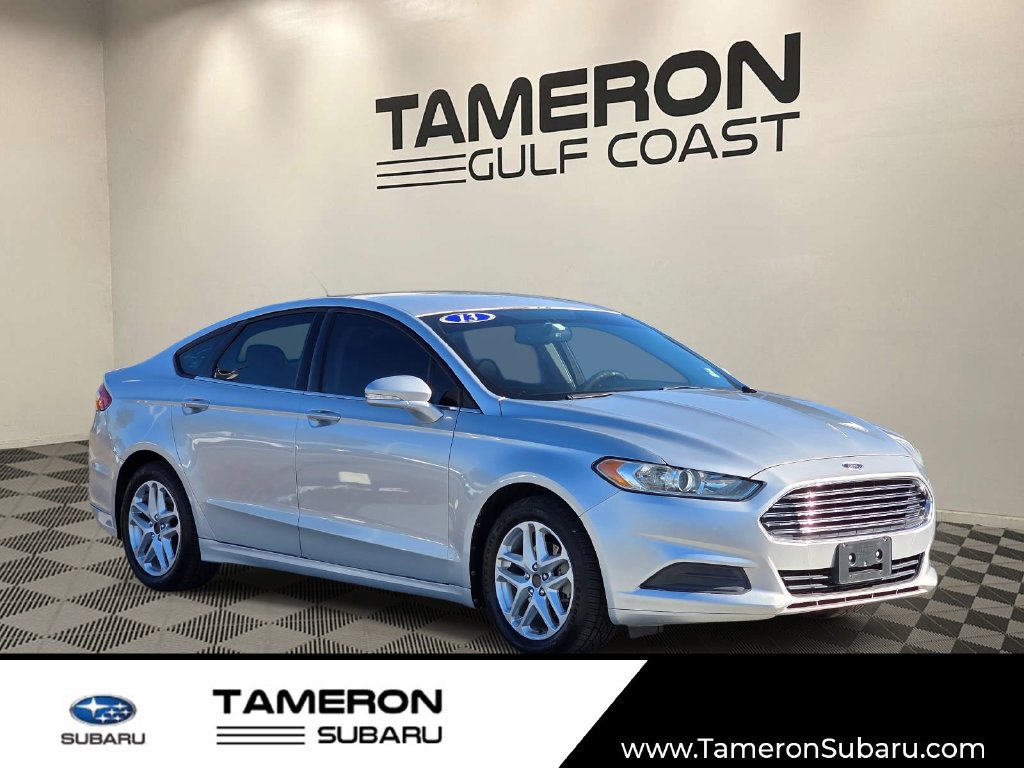Used 2013 Ford Fusion SE FWD image 1