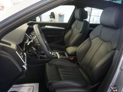 Used 2024 Audi Q5 2.0T Prestige w/ Prestige Package image 23